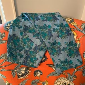 Size 18WT Patterned Jeans